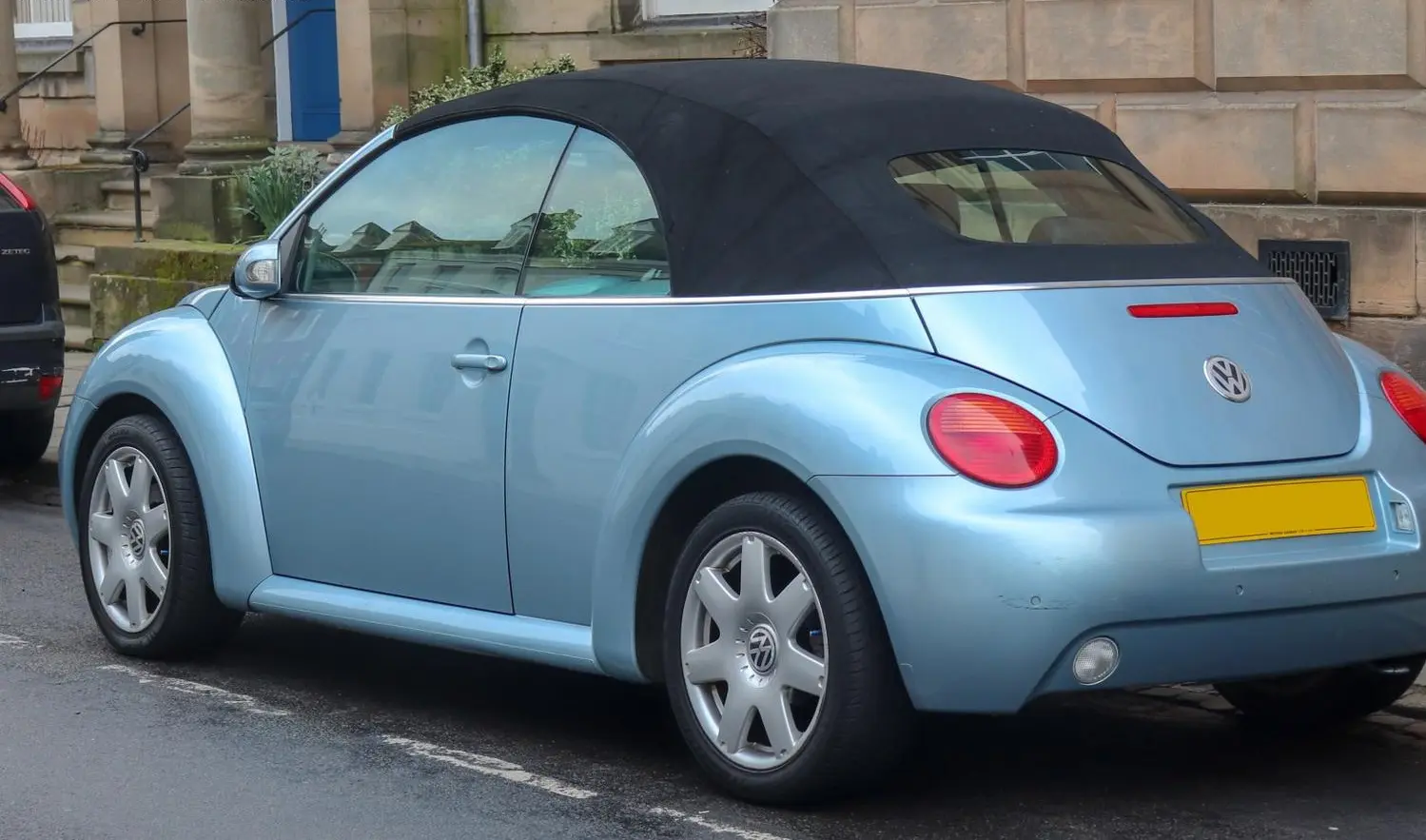 Volkswagen NEW Beetle Convertible-0