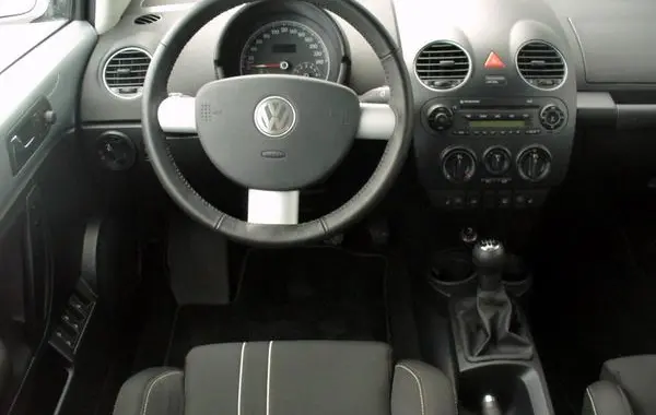 Volkswagen NEW Beetle Convertible (facelift 2005)-1