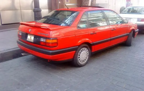 Volkswagen Passat (B3)-3