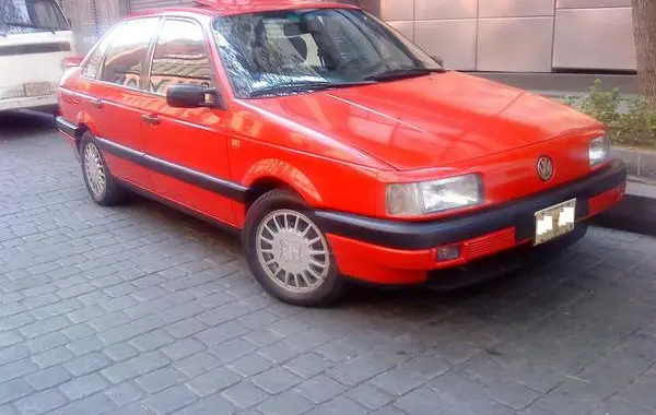 Volkswagen Passat (B3)-1