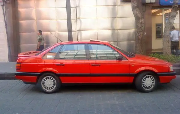 Volkswagen Passat (B3)-2