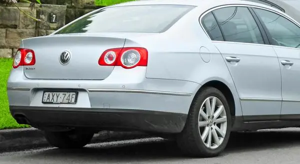 Volkswagen Passat (B6)-8