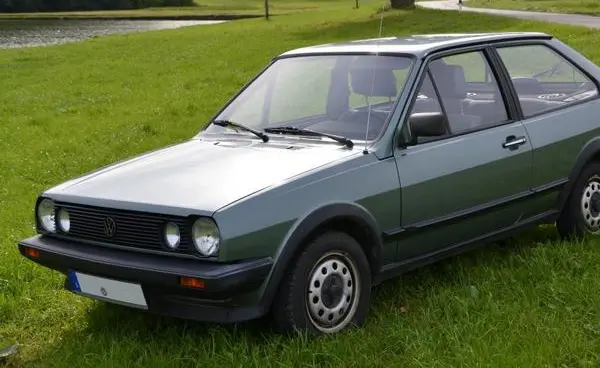 Volkswagen Polo II Coupe (86C)-1