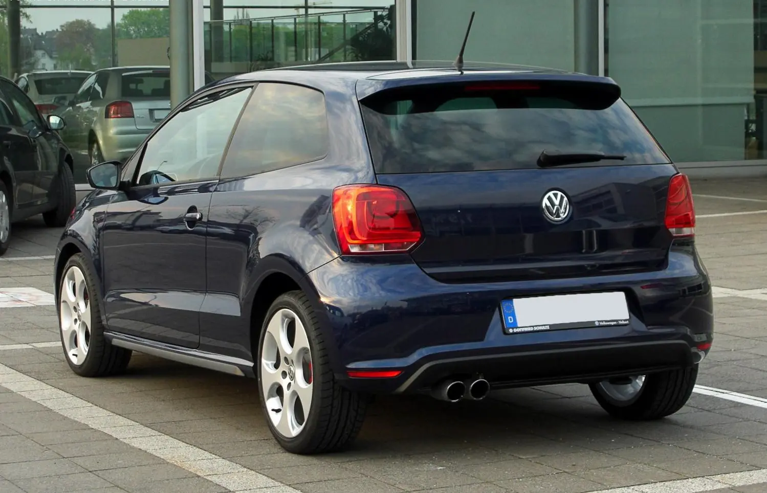 Volkswagen Polo V (3-door)-0