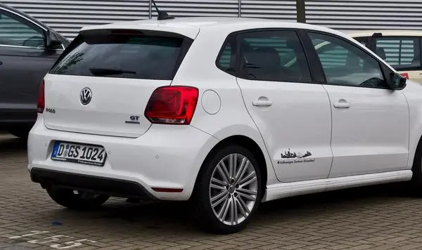 Volkswagen Polo V (5-door)-2