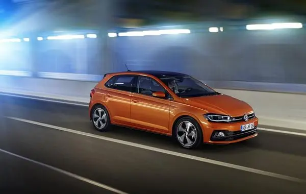 Volkswagen Polo VI-2