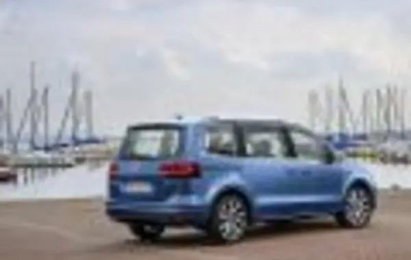 Volkswagen Sharan II (facelift 2015)-4