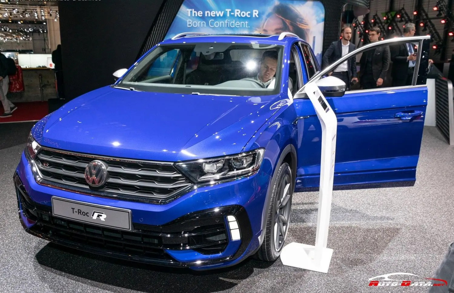Volkswagen T-Roc I-4