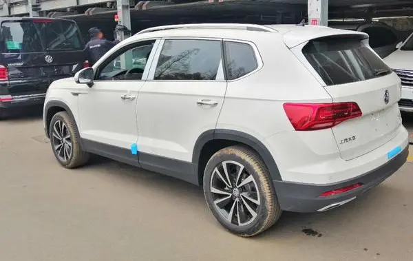 Volkswagen Tharu-0