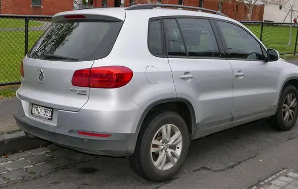 Volkswagen Tiguan I (facelift 2011)-8