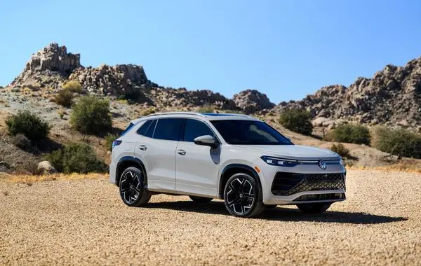 Volkswagen Tiguan III (North America)-0