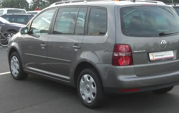 Volkswagen Touran I (facelift 2006)-4