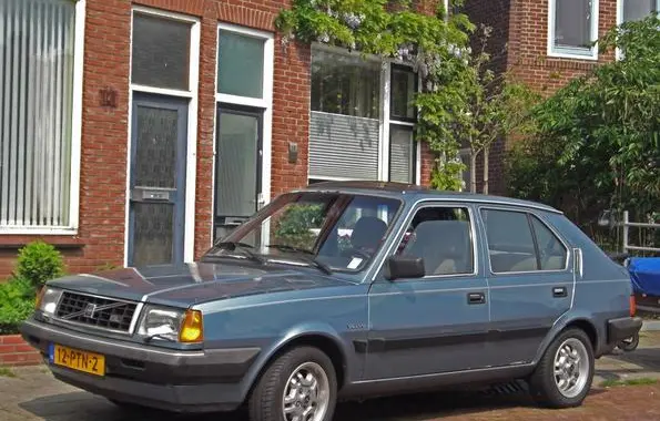 Volvo 340-360 (344)
