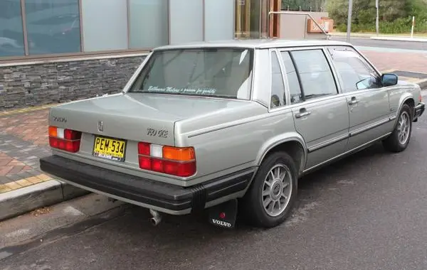 Volvo 760 (704,764)-0