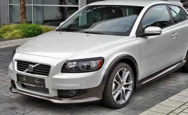 Volvo C30-4