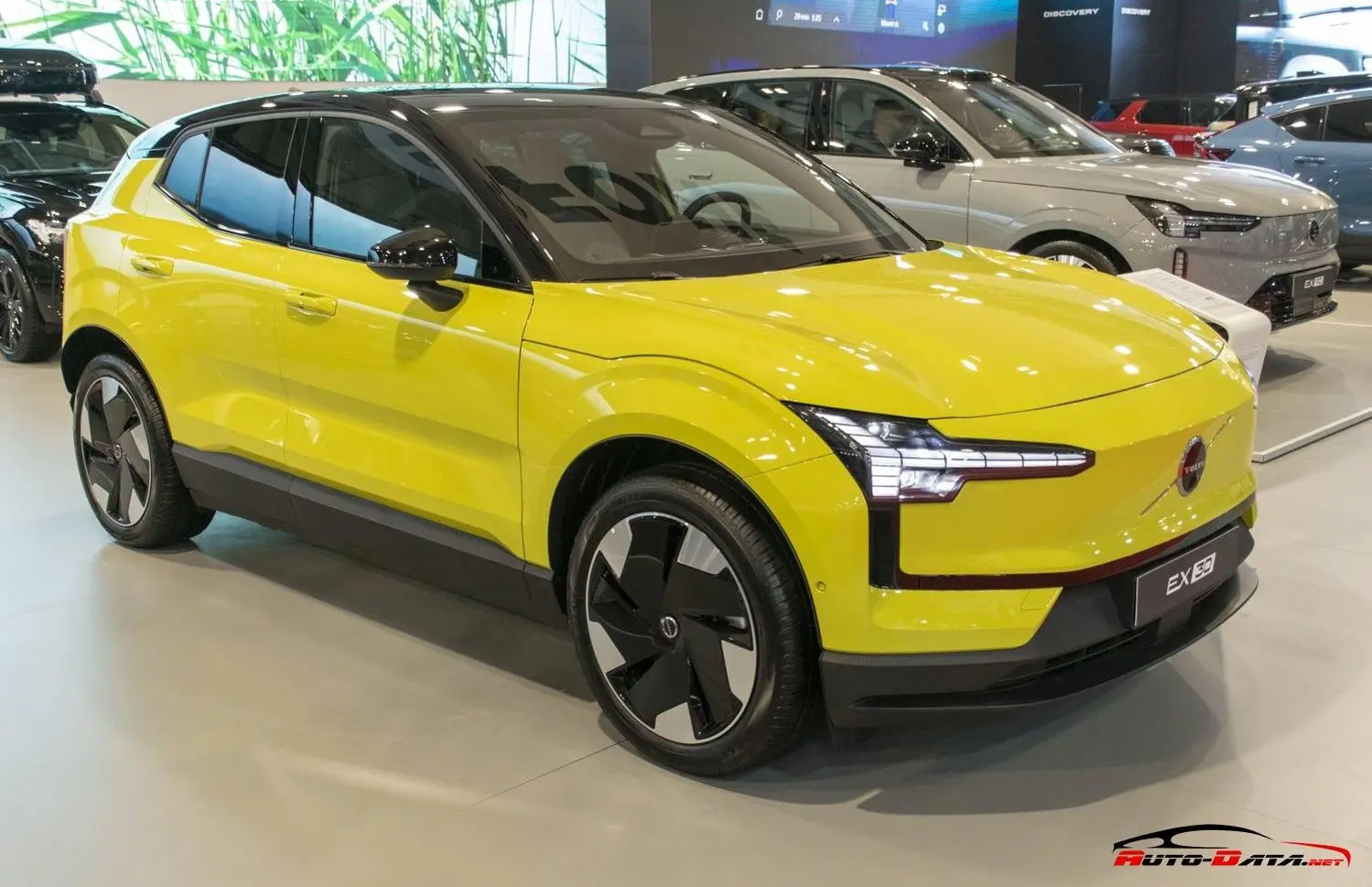 Volvo EX30-7
