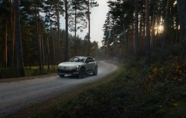 Volvo EX60 Cross Country