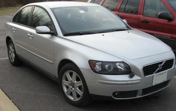 Volvo S40 II-1