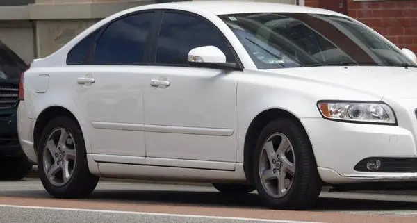 Volvo S40 II (facelift 2007)-1