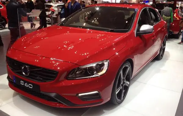 Volvo S60 II (facelift 2013)-4