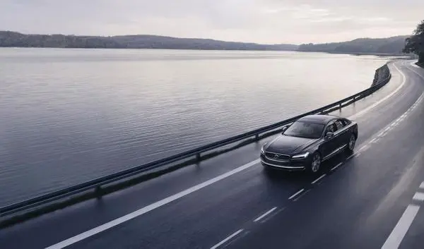 Volvo S90 (facelift 2020)-1