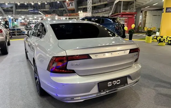 Volvo S90 (facelift 2020)-7