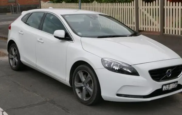 Volvo V40 (2012)