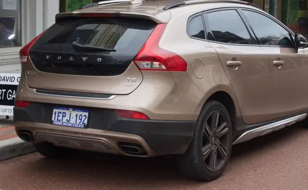 Volvo V40 Cross Country-0