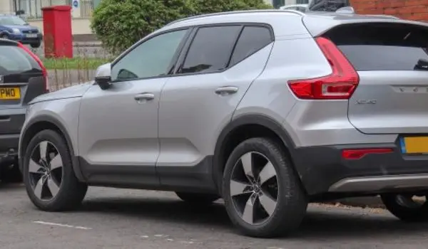 Volvo XC40-8