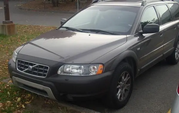 Volvo XC70 I (facelift 2004)-0