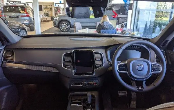 Volvo XC90 II (facelift 2019)-2