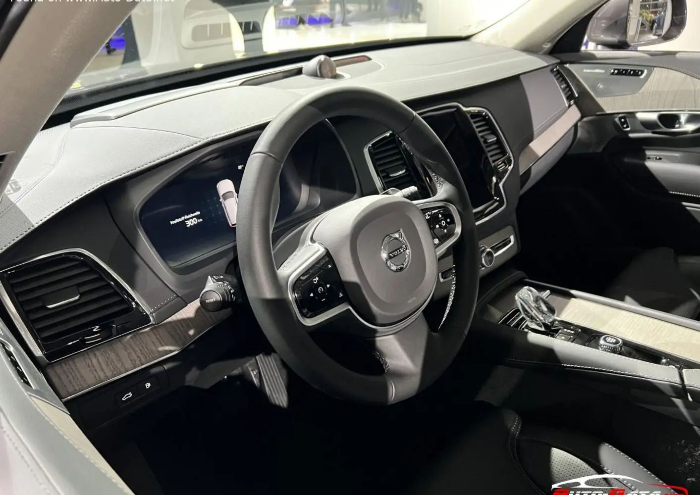 Volvo XC90 II (facelift 2019)-5