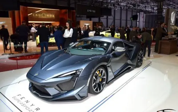 W Motors Fenyr SuperSport