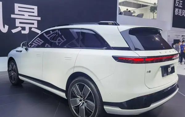 XPENG G9-4