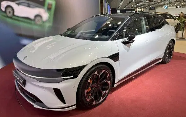 Zeekr 7GT