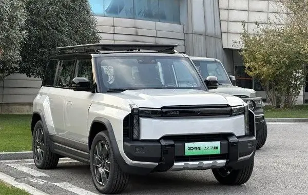 iCAR 03T